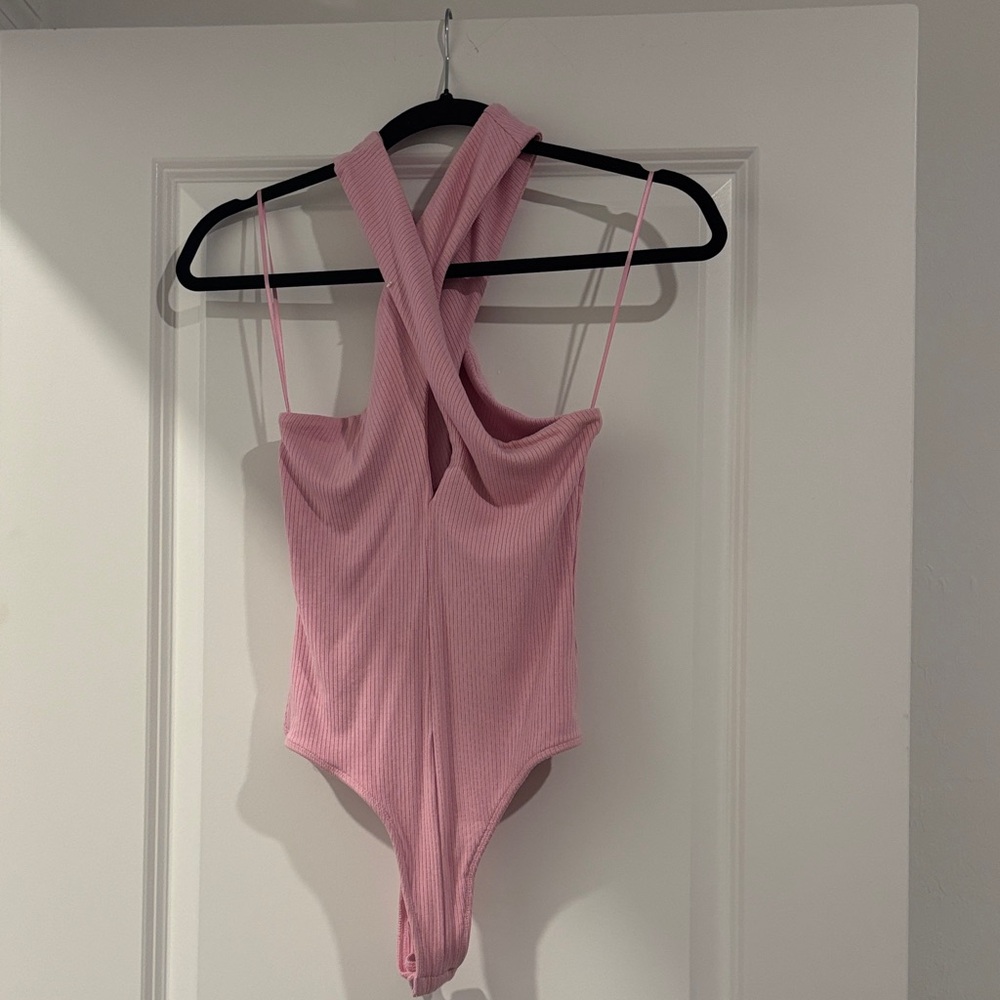 Pink Ribbed ASTR keyhole bodysuit Size XS